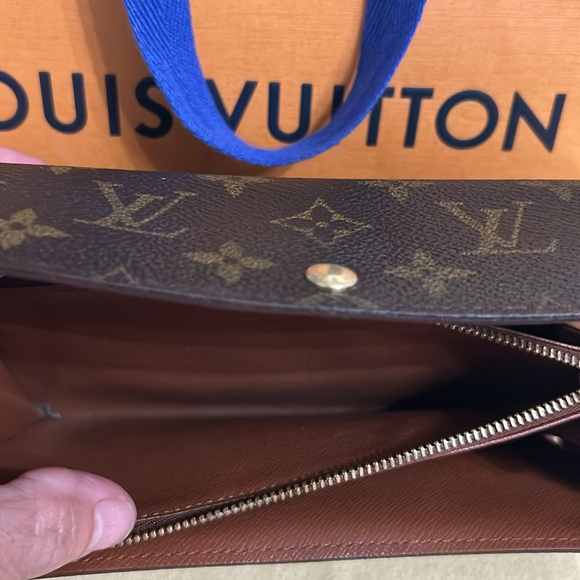 100% Authentic Louis Vuitton Monogram Sarah Long Wallet - Picture 10 of 15